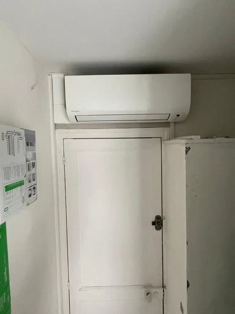 Unité intérieure discrète pour climatiser une pièce de vie